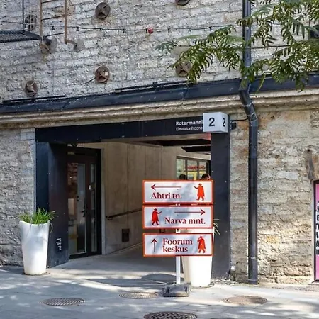 Modern Loft In Center Korter *