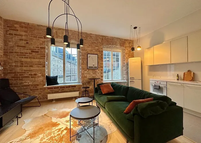 Modern Loft In Center