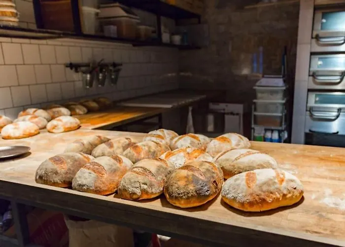 Modern Loft In Center *