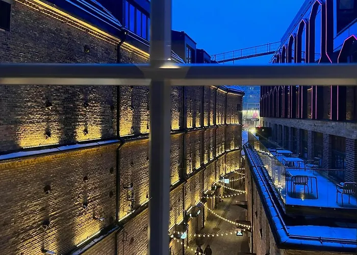 Modern Loft In Center *