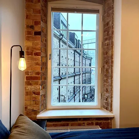 Modern Loft In Center 塔林